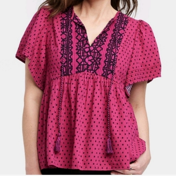 Knox Rose Tops - Knox Rose Magenta Blouse with Navy Embroidery Size M